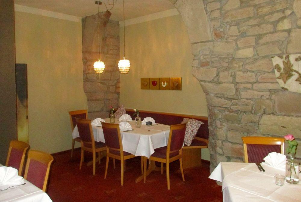 זינסהיים Hotel Restaurant Zehntscheune מראה חיצוני תמונה